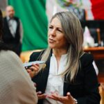 Pide Rosana Díaz dar atención a los créditos adquiridos a través de vales