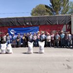 Benefician a productores del seccional de Anáhuac con entrega de avena y agostadero