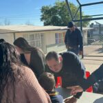 Continúa entrega de uniformes deportivos en escuelas de Anáhuac